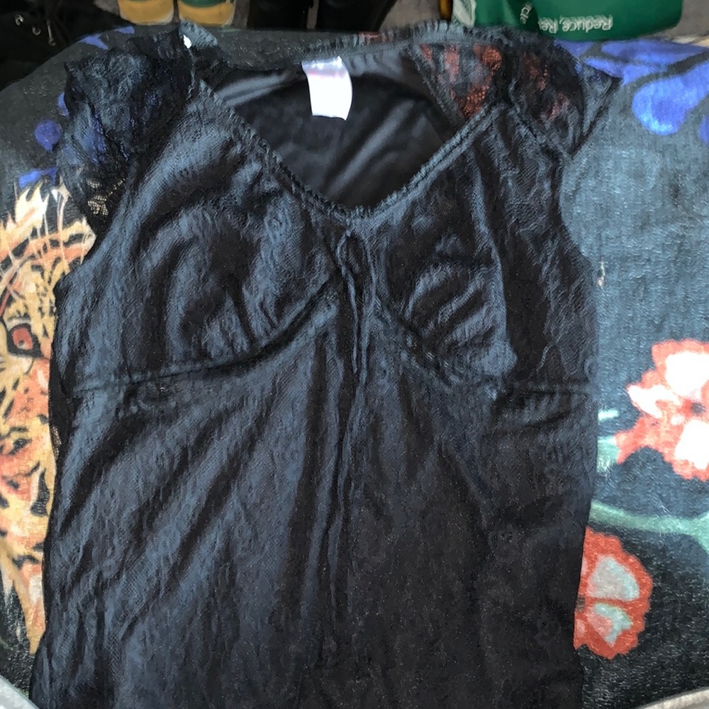 Black lace short sleeve top